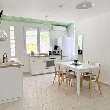 Helló Zsóry Apartament